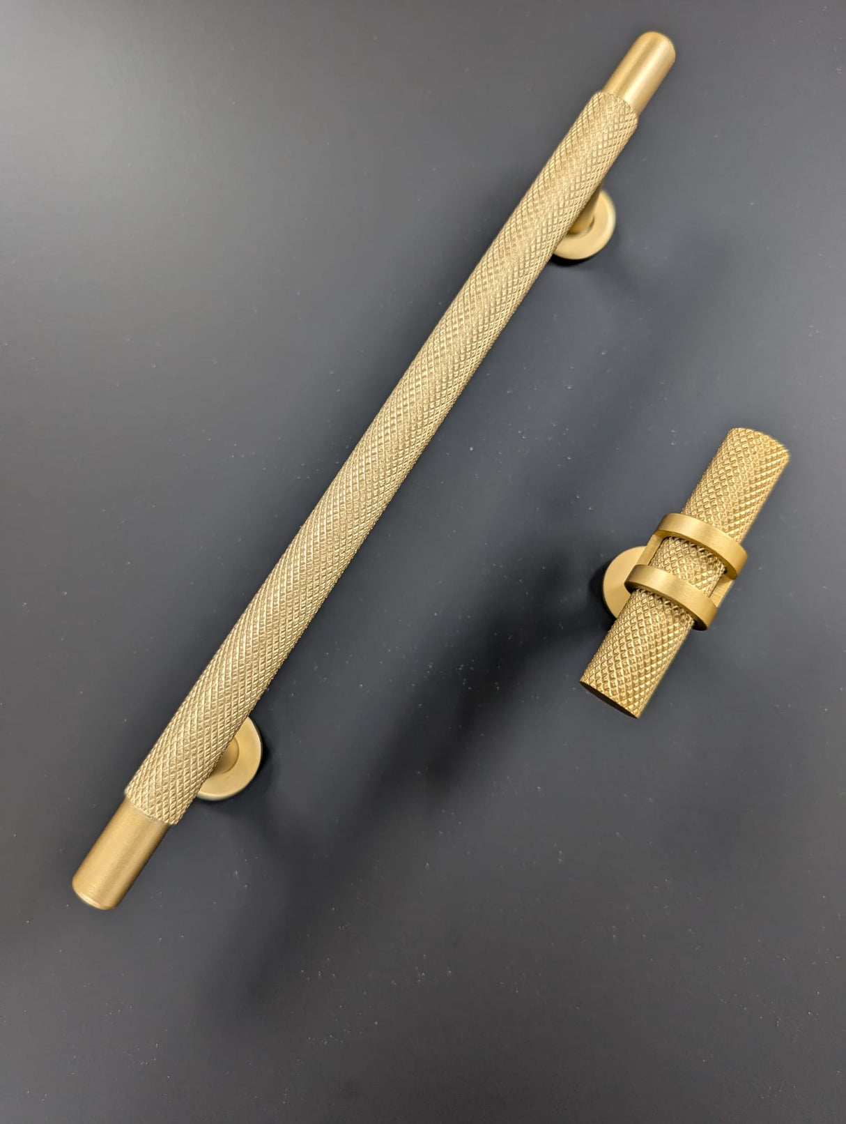 Barchester Knurled Double Ring T Knob Kitchen/Bedroom Door Knob Satin Brass