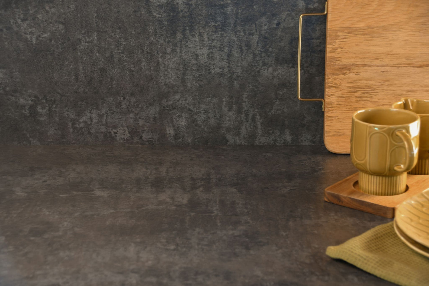 Aria F8833 Elemental Graphite - Scovato Texture - Black Core