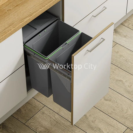 Innostor Pull Out Waste Bin With Soft Close Side Mounted Segregated 62 Litre Capacity 2 x 31 Litre To Suit Minimum